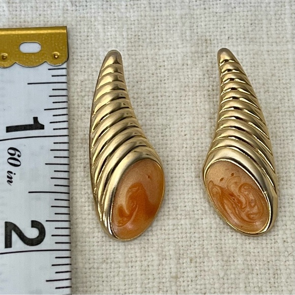 Vintage 80’s 90’s Gold Tone Peach Copper Tone Swirl Bugle Cone Cornucopia - Picture 2 of 5